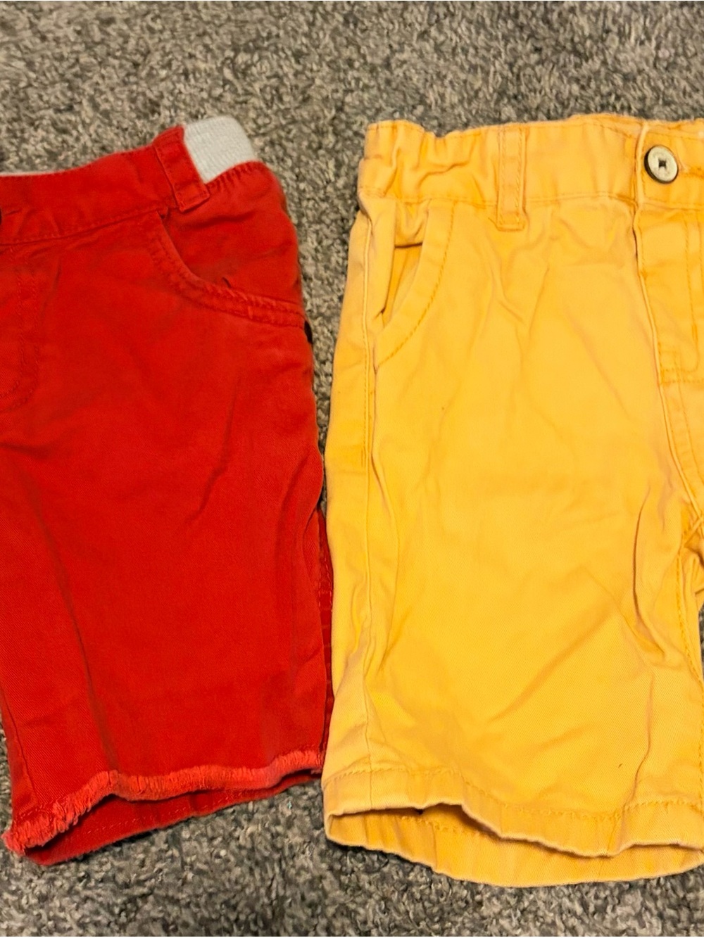 Boys Shorts Bundle Of 2 Red & Yellow Size 5T EUC OshKosh